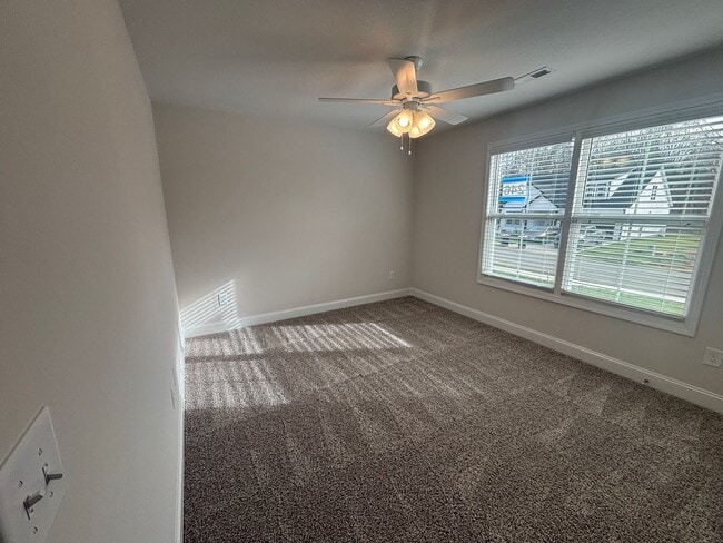 Building Photo - Open-Concept Gorgeous New Construction Home