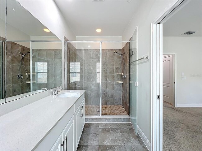 Building Photo - 561 Scotia Pl