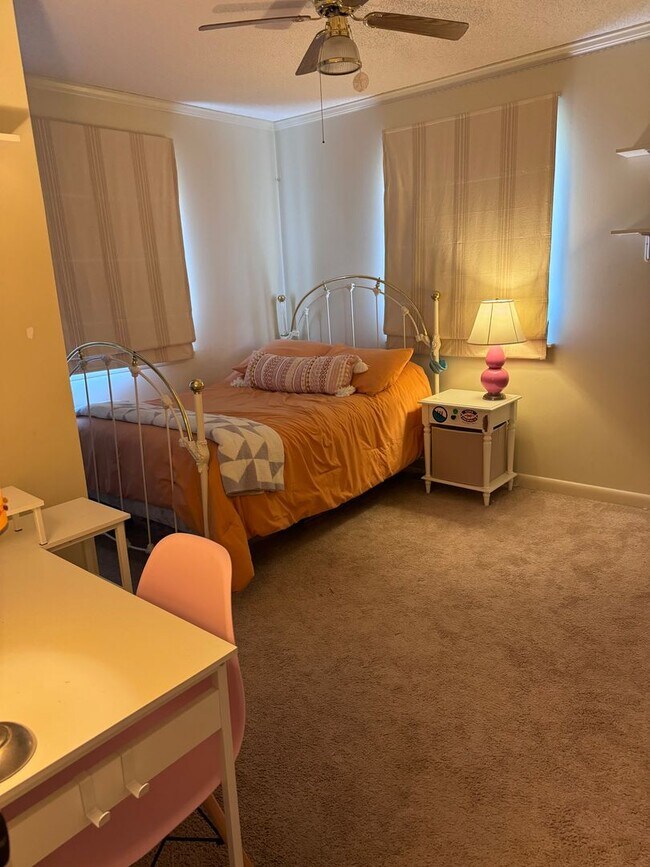 Building Photo - Long term rental in Nags Head