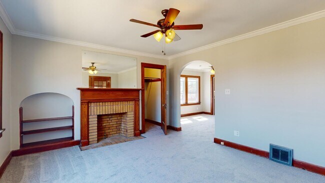 Building Photo - 6711 Dartworth Dr