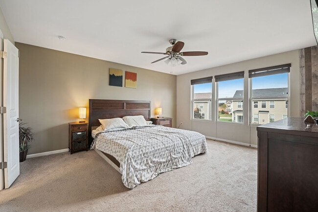 Building Photo - 4319 Silver Bell Ct