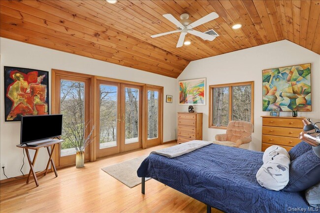 Building Photo - 1 Branch St