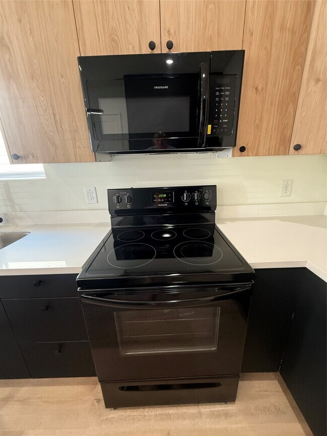 Building Photo - 1815 McKee St