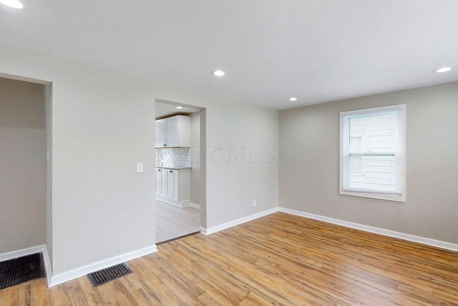 Building Photo - Half-Off 1st Month’s Rent! | Renovated 2BR Home + Bonus Room
