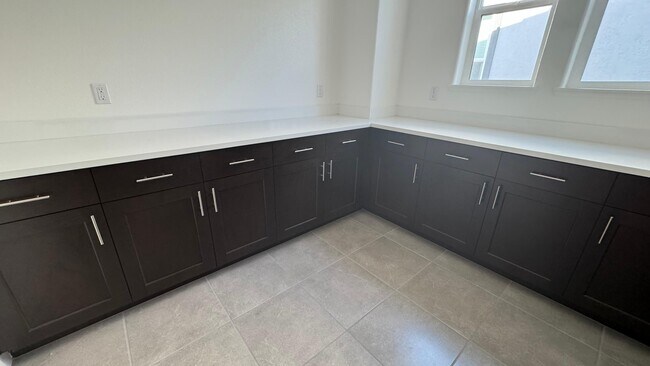Laundry Room - 2310 Mirth St