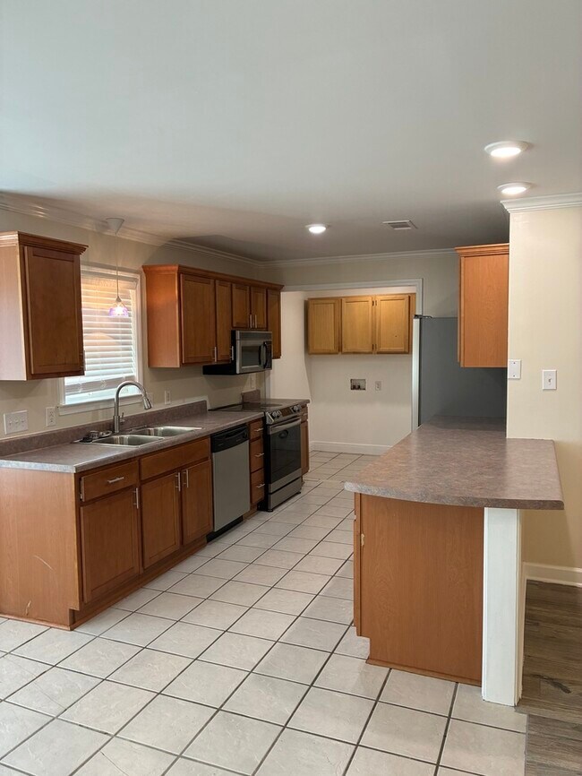 Building Photo - Beautiful 3/2 house in Waveland MS