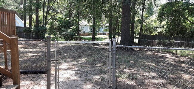 Building Photo - Lovely Three Bedroom Upgraded Home in Irmo...