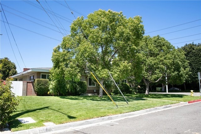 Building Photo - 1203 Laster Ave