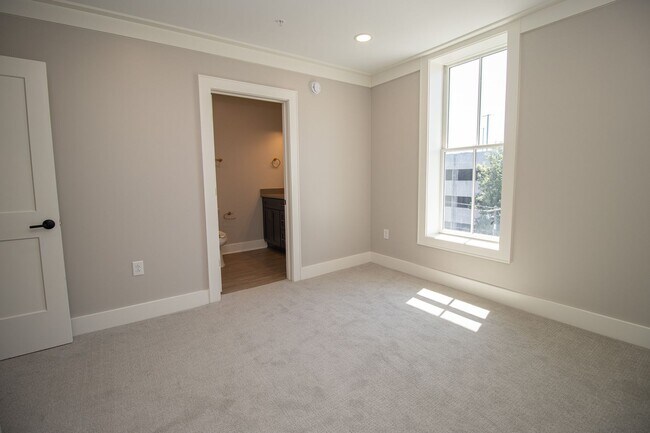 Building Photo - Modern Comfort Meets Historic Character in...