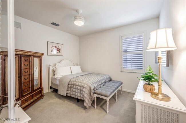 Building Photo - 5583 Lago Villaggio Way