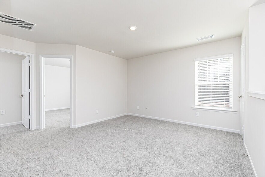 Building Photo - 146 Howell Dr