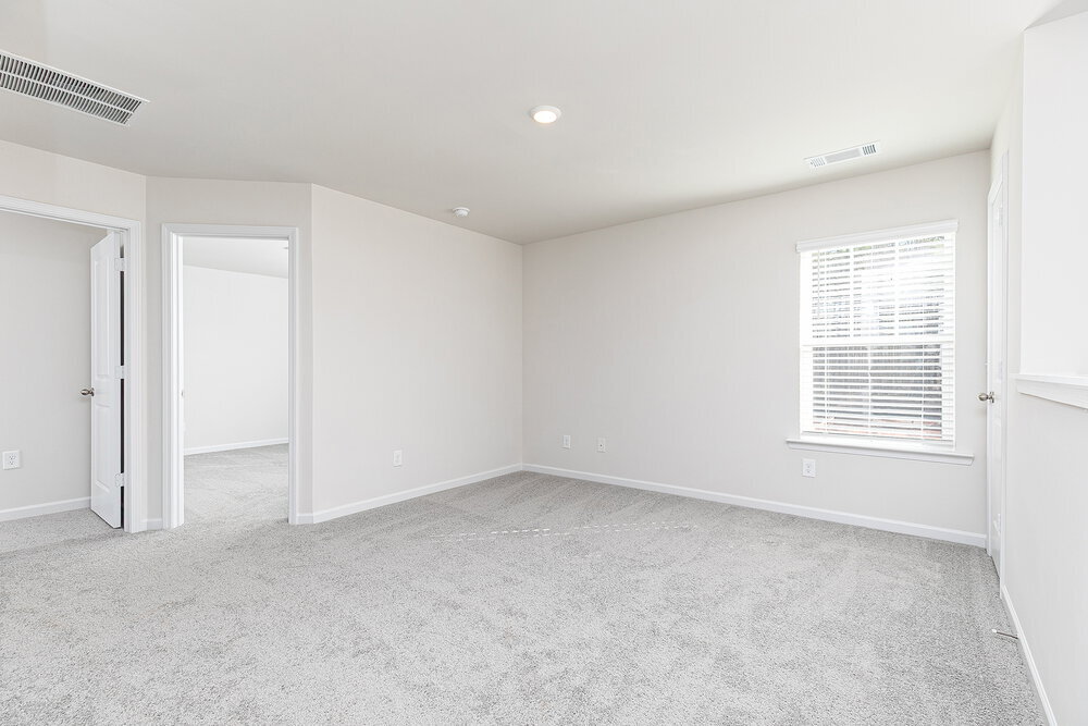 Building Photo - 616 Mackenzie Cv