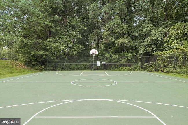 Building Photo - 12157 Penderview Terrace