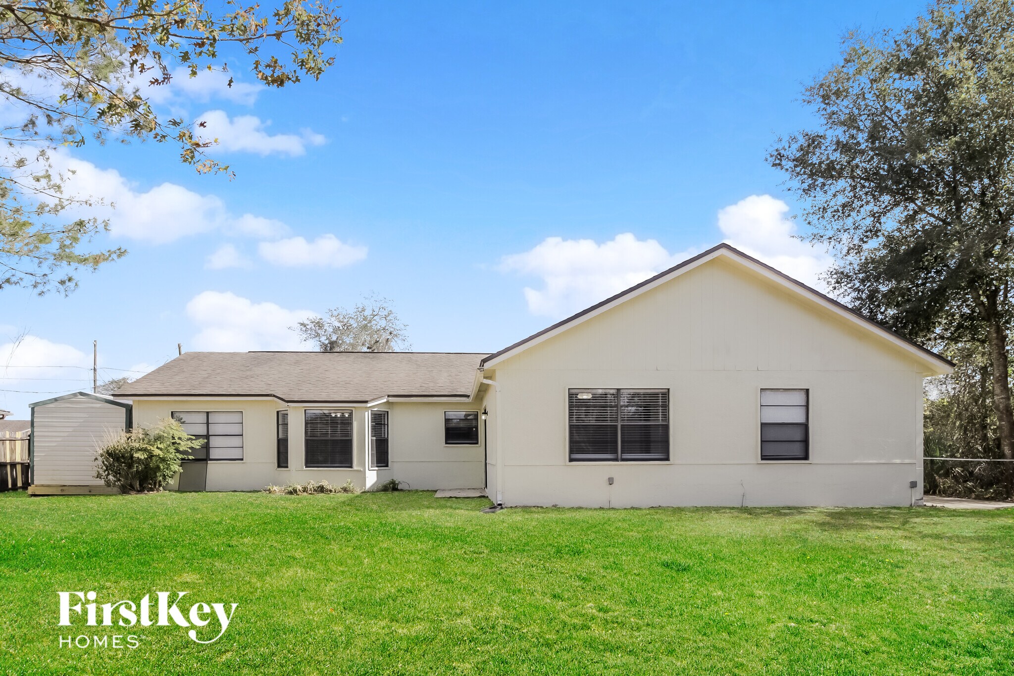 Building Photo - 2416 Lackland Dr