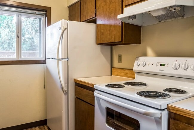 Building Photo - 2210 SW 19th St