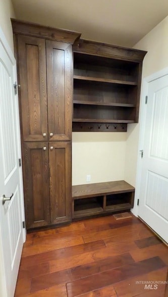 Building Photo - 4678 N Elmstone Ave