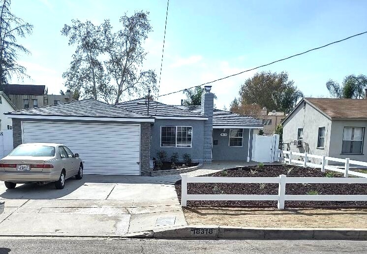 Building Photo - 18318 Gresham St