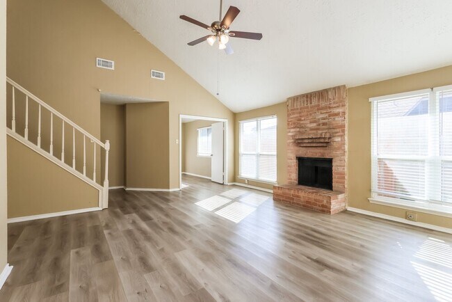 Building Photo - 20030 River Brook Dr