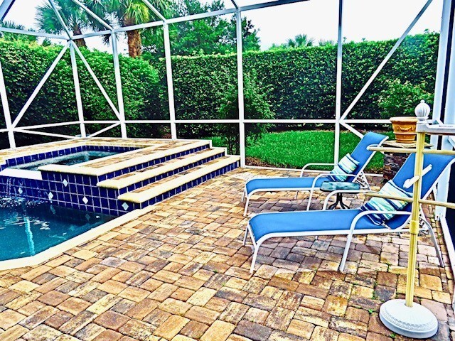 Building Photo - FURNISHED 3/2 & HEATED POOL -   RENTAL IN ROSEDALE COUNTRY CLUB!!