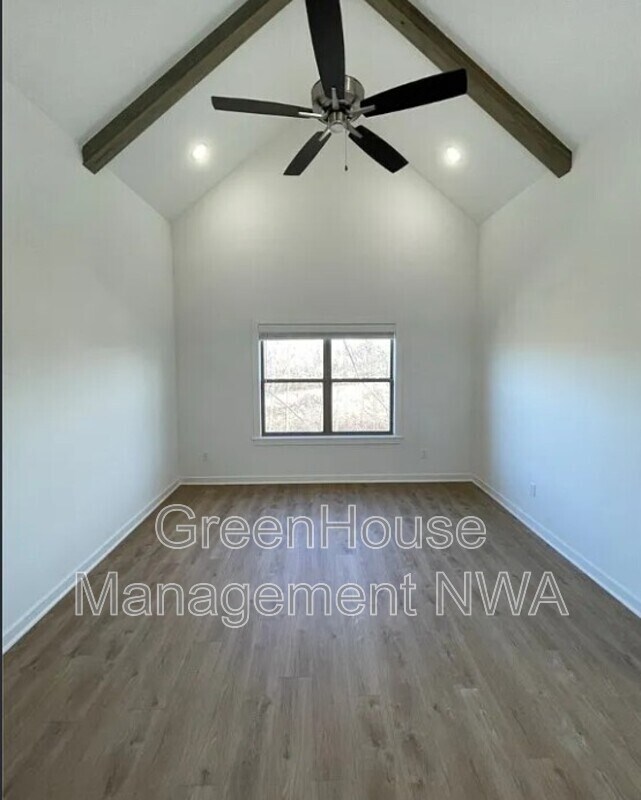 Building Photo - 1574 N Pershing St