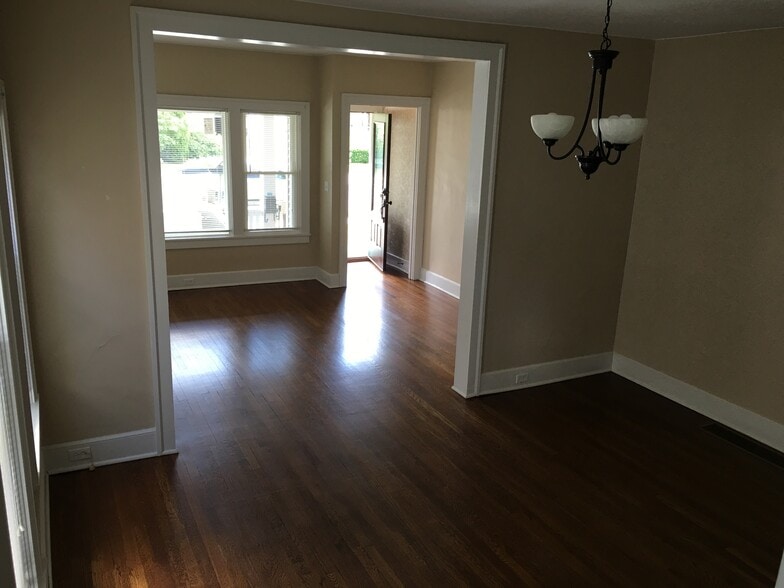 Building Photo - 42 Bennett Ave