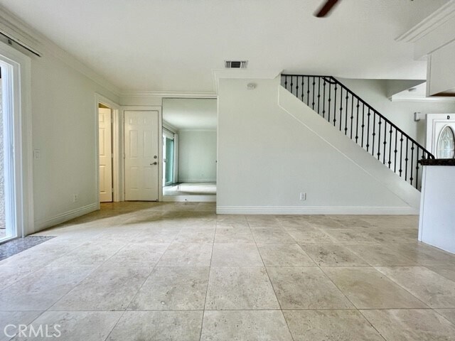 Building Photo - 2558 Orange Ave