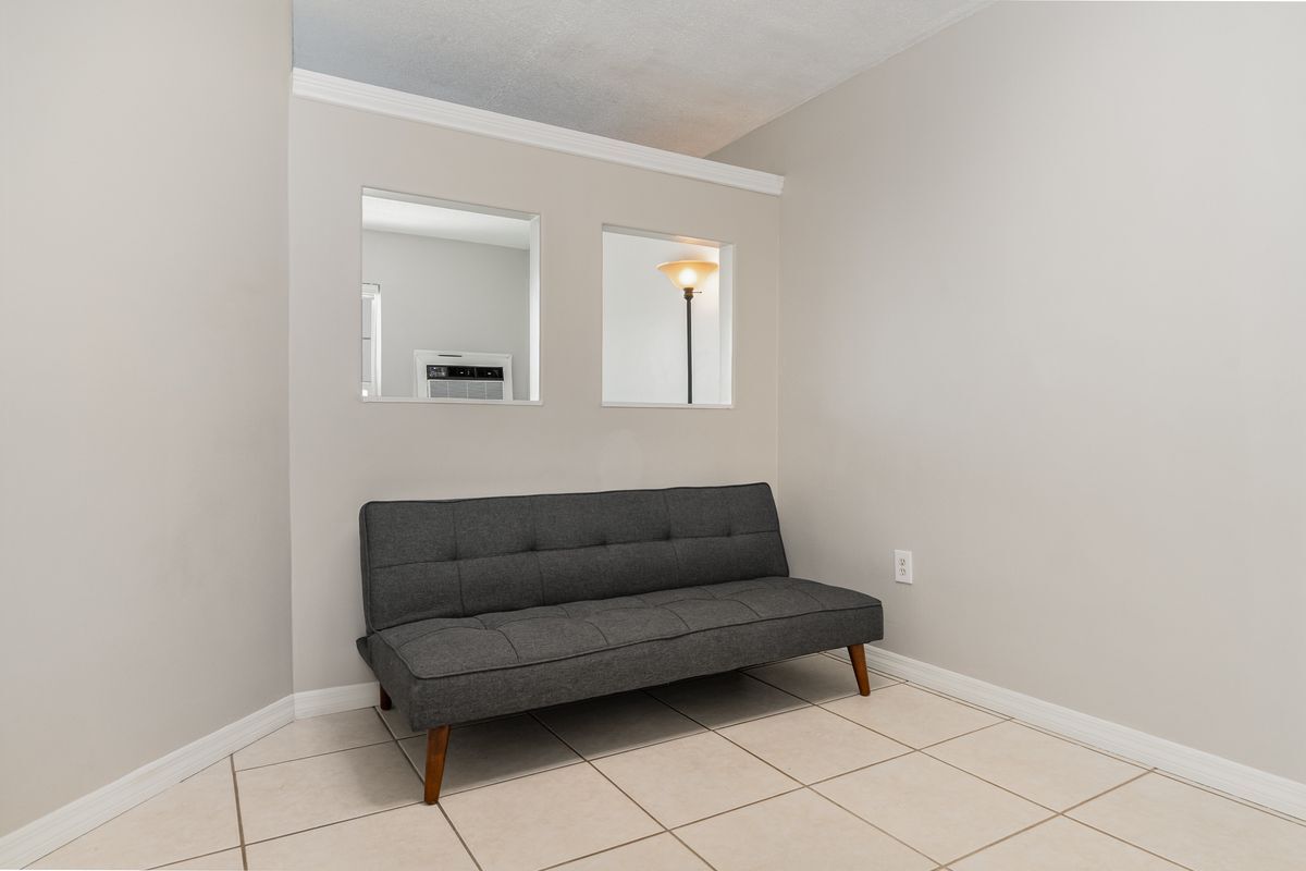 Building Photo - 390 W Cocoa Beach Causeway