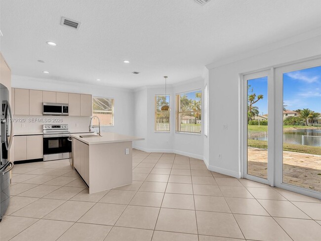 Building Photo - 15363 NW 14th Rd