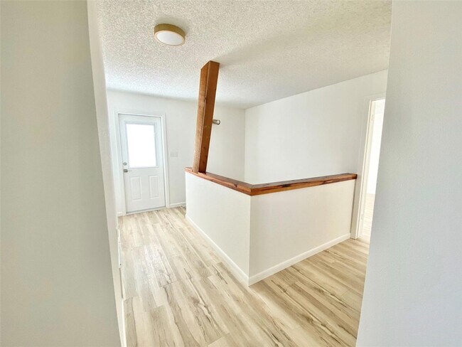 Building Photo - 114 Hollaway St