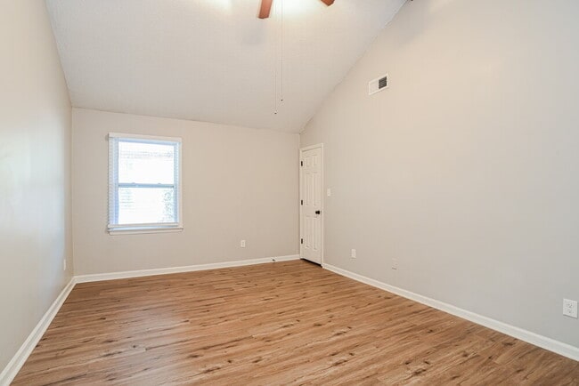 Building Photo - 7317 Rockwood Forest Ln