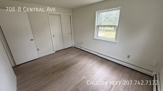 Building Photo - 708-B Central Ave-