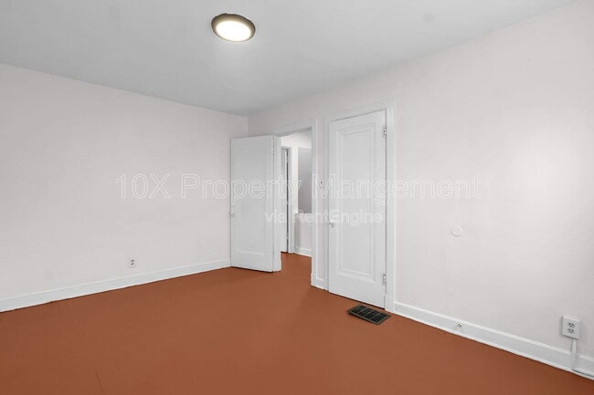 Building Photo - 940 Geers Ave