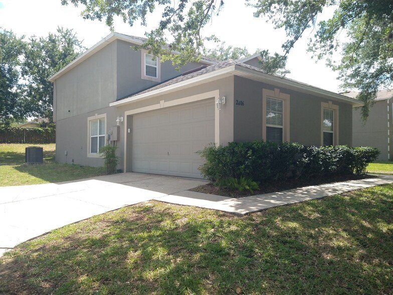 Building Photo - 2606 Sheila Dr