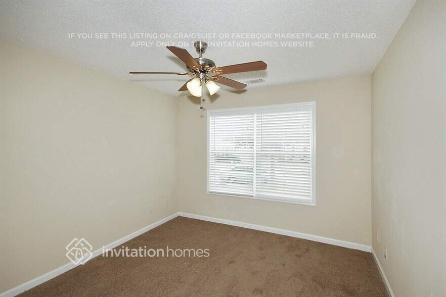 Building Photo - 3921 Village Main St