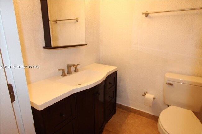 Building Photo - 6713 Kingsmoor Way