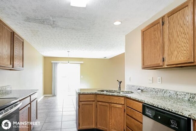 Building Photo - 5003 Lewiston Dr