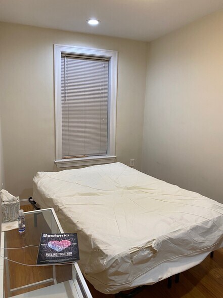 Building Photo - 179 Northampton St