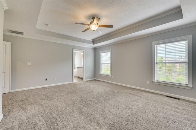 Building Photo - 445 Longmeadow Dr