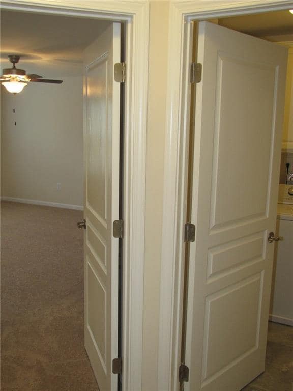 Building Photo - 462 Spring View Dr