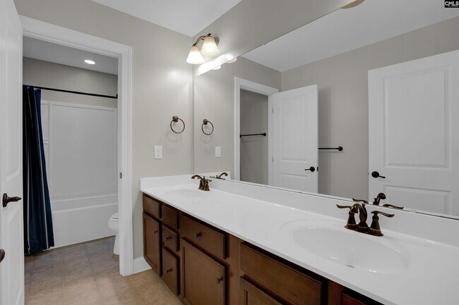 Building Photo - 1340 Beechfern Cir