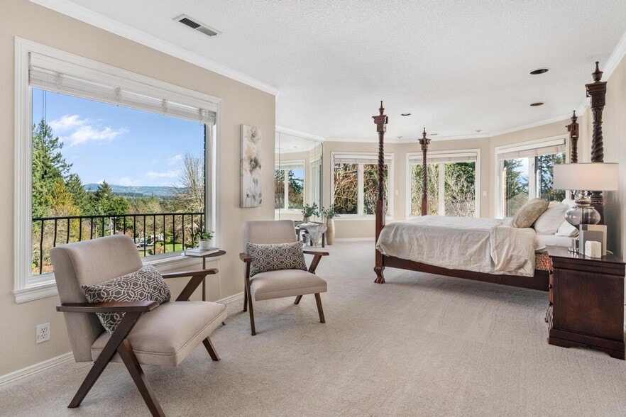 Building Photo - 16235 SW Falcon Dr