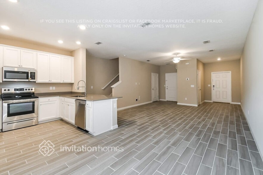 Building Photo - 501 Cherry Ridge Dr
