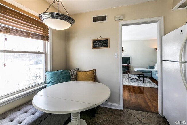 Building Photo - 105 Salem Rd