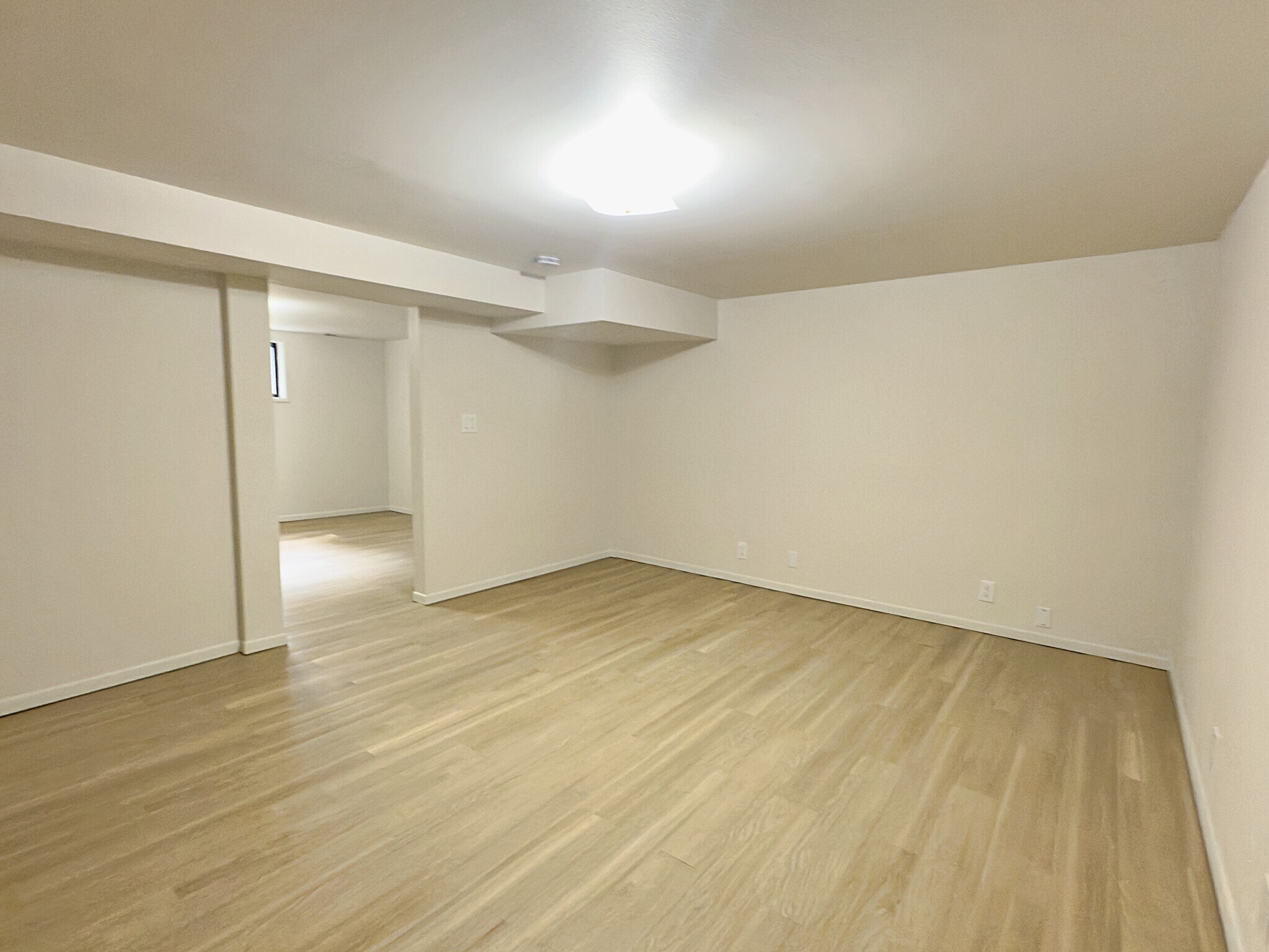 Building Photo - 125 NE 84th Ave