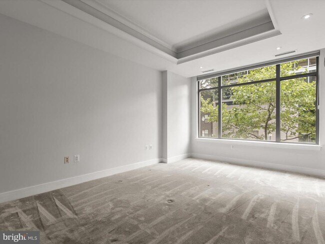 Building Photo - 2425 L St NW