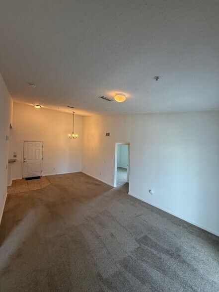 Building Photo - 4908 Key Lime Dr