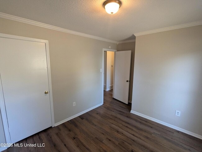 Building Photo - 3815 Shadow Oaks Pkwy