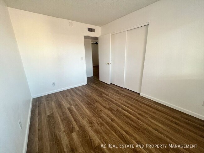 Building Photo - 6421 W Carol Ave
