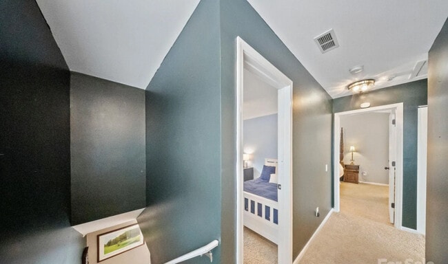 Building Photo - 2143 Kaybird Ln