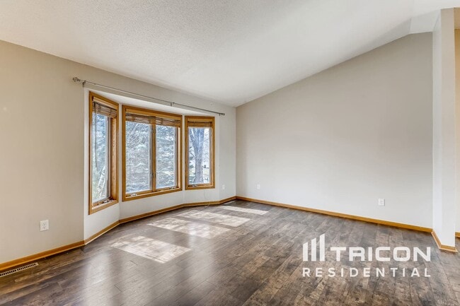 Building Photo - 5752 W 134th St